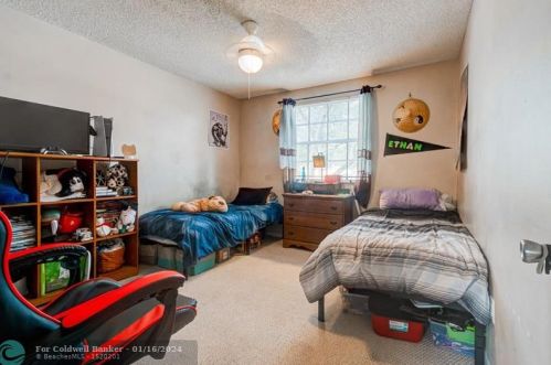 11910 12 St, Hollywood FL 33026-3874 exterior