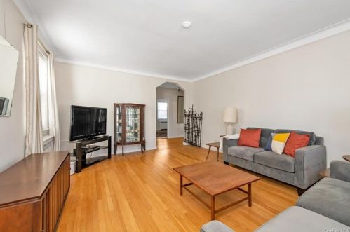 1839 Hering Ave, Bronx NY  10461-1801 exterior