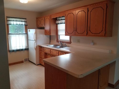 408 3rd St, Little Falls, MN 56345-1207
