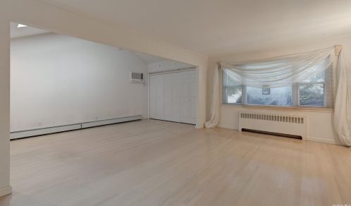 2751 Gateway, North Bellmore, NY 11710-1310