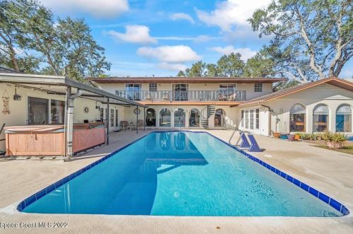 2081 London Town Ln, Titusville, FL 32796-1037