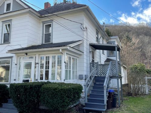 917 Buffalo St, Franklin, PA 16323-1125
