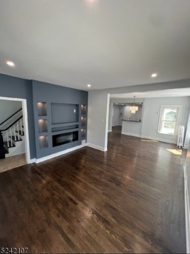 24 Westcott St, East Orange, NJ 07017-3209