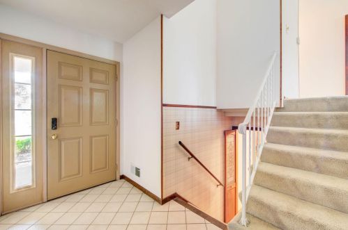 1029 Baldwin Dr, Saint Paul, MN 55124-9100