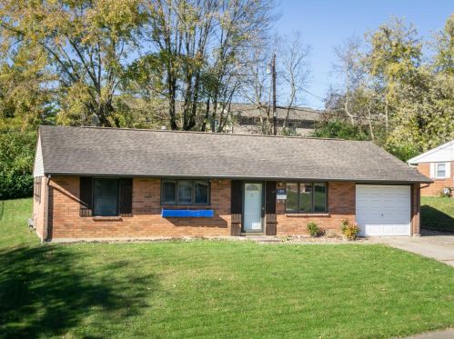 195 Moore Dr, Franklin, OH 45005-2130
