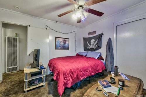 852 Lakeview Ave, South Lake Tahoe CA  96150-2532 exterior