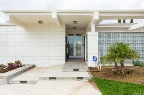 3041 Riverside Ter, Chino CA  91710-2965 exterior