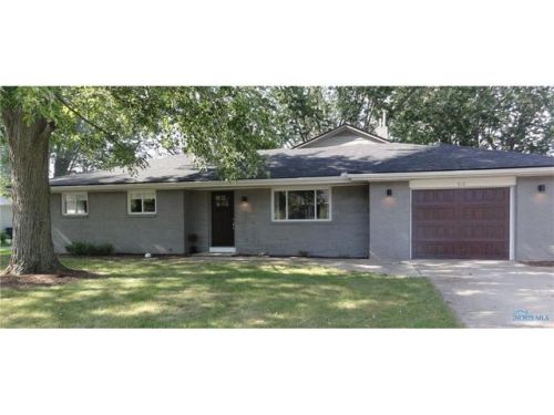 512 Mettabrook Dr, Swanton, OH 43558-1243