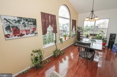 1954 Canyon Creek Rd, Gilbertsville PA  19525-7003 exterior