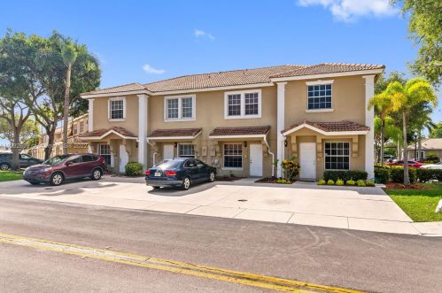 12118 2nd St, Hollywood, FL 33025-5917