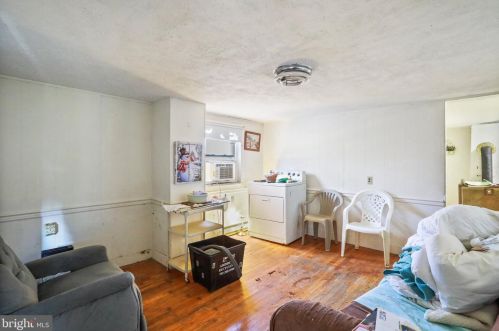 33456 Old Valley Pike, Strasburg VA  22657-3702 exterior