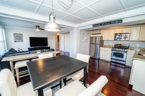 16 Main St, Plymouth, MA 02360-8300