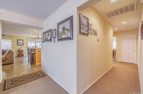 45541 Robinson Dr, Lancaster CA  93535-2263 exterior