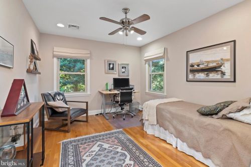 300 28th St, Camp Hill PA  17011-2801 exterior