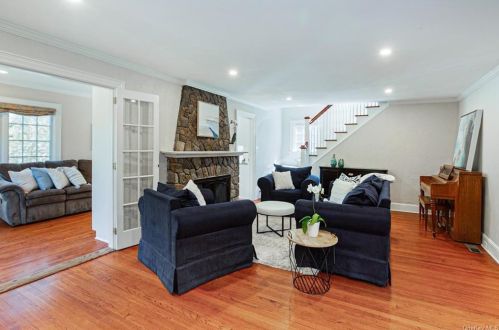 23 Glenwood Rd, Scarsdale, NY 10583-2735