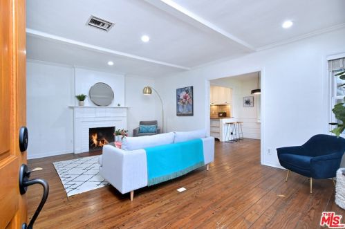 4934 Cartwright Ave, North Hollywood, CA 91601-4727
