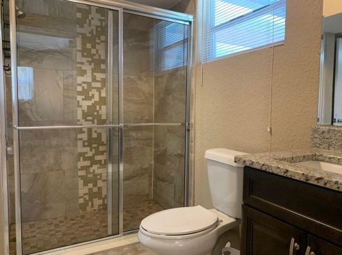 5917 Bolling Dr, Orlando FL 32808-6010 exterior