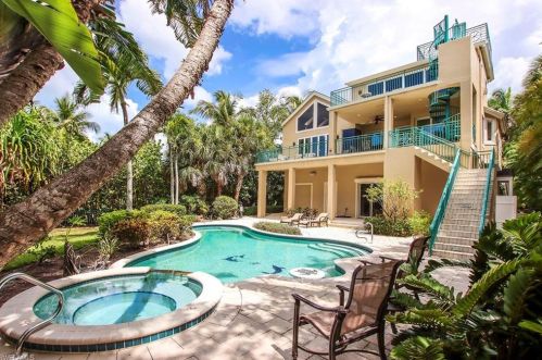 1304 Seaspray Ln, Sanibel, FL 33957-2619