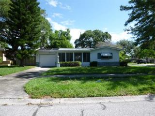 10101 62nd Ter, Largo, FL 33772-6935