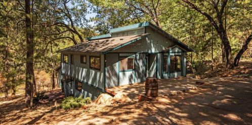 16255 Rocky Rd, Meadow Vista, CA 95722-9498