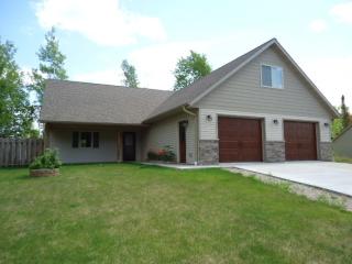 5086 Owens Way, Hibbing, MN 55746-8593