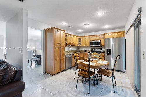 9920 12 St, Hollywood FL 33026-4359 exterior