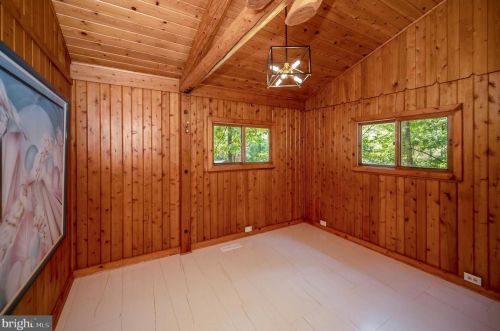 120 Hillside Dr, Locust Grove VA 22508-5233 exterior