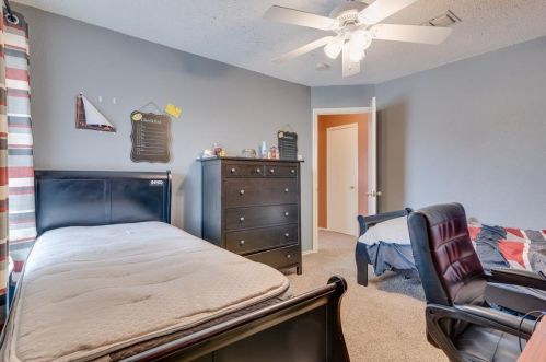 2821 Custer Dr, Denton TX  76210-6449 exterior