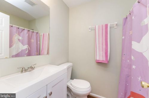 405 Franklin Ct, Collegeville PA  19426-2246 exterior