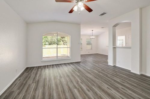 9724 Copper Creek Dr, Austin TX  78729-3543 exterior
