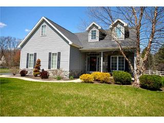 8310 Sycamore Woods Ln, Holland, OH 43528-7003