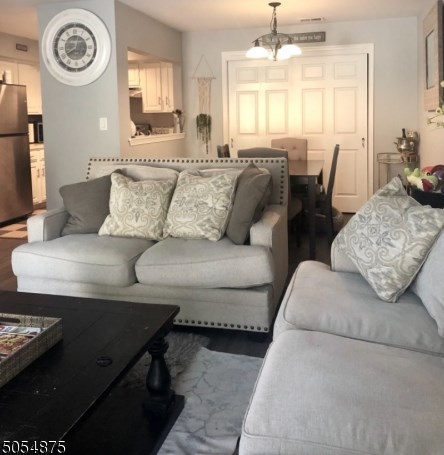21 Cedar Ct, Bedminster, NJ 07921-1654