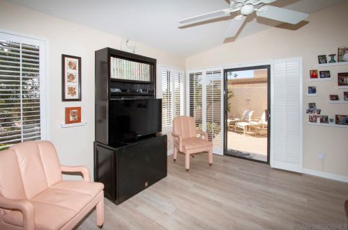 18076 Avenida Alozdra, San Diego CA 92128-1570 exterior