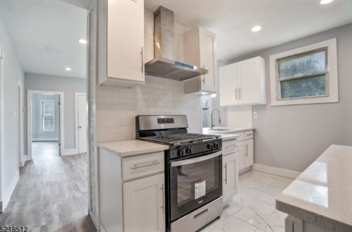 81 3rd St, Paterson NJ  07522-1313 exterior