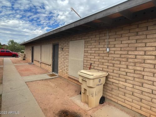 6713 Myrtle Ave, Glendale AZ 85301-1801 exterior