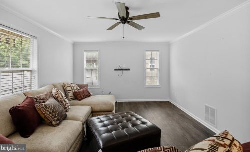 17 Hillside Ln, Berlin Boro NJ  08009-1703 exterior