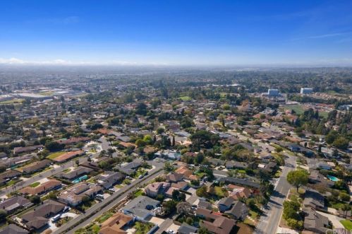 707 Miramar Dr, Fullerton CA 92831-1929 exterior