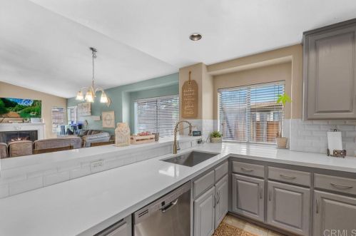 40110 Cannes Ct, Temecula CA  92591-1634 exterior