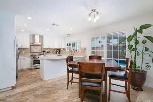 5162 Bridgewood Dr, Buena Park CA  90623-1711 exterior