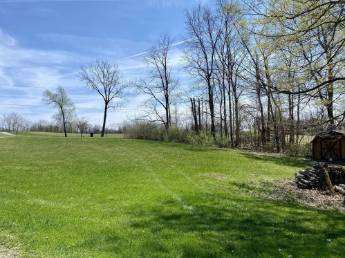 8441 Dunham Rd, Mount Vernon OH  43050-8572 exterior