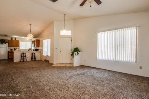 2951 Sky Ranch Trl, Tucson, AZ 85742-8724