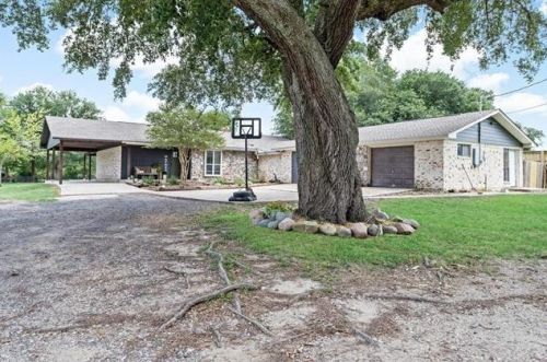 3555 Briggs Rd, Orange TX  77630-9125 exterior