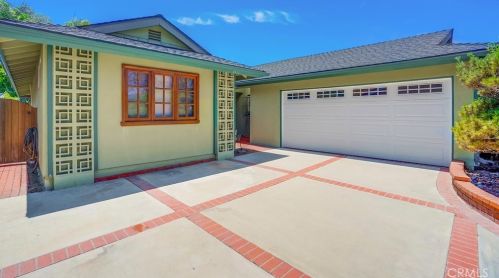 3411 Julian Ave, Long Beach, CA 90808-3109