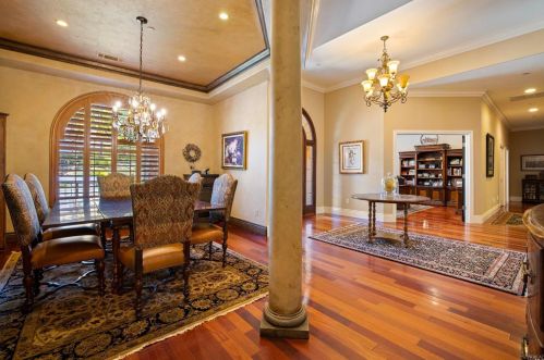 6070 Vine St, Vacaville CA  95688-8724 exterior