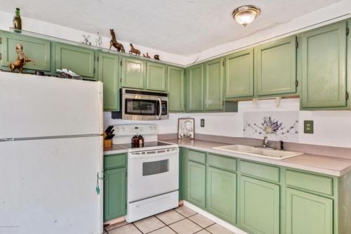 220 Platt Ave, North Hanover, NJ 08562-2320