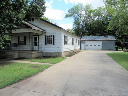 230 Theodore Ave, Bartlesville, OK 74003-2542