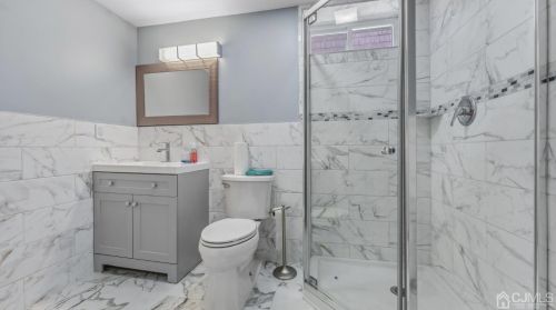 32 Linden St, Perth Amboy NJ  08861-4732 exterior