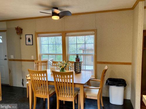 129 Locust Ln, Smithville PA  17560-9758 exterior