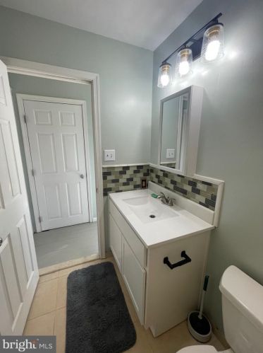 931 Center Ave, Gloucester NJ  08031-1610 exterior