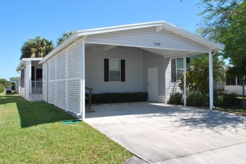 7509 Niantic Ave, Sebastian, FL 32976-7772